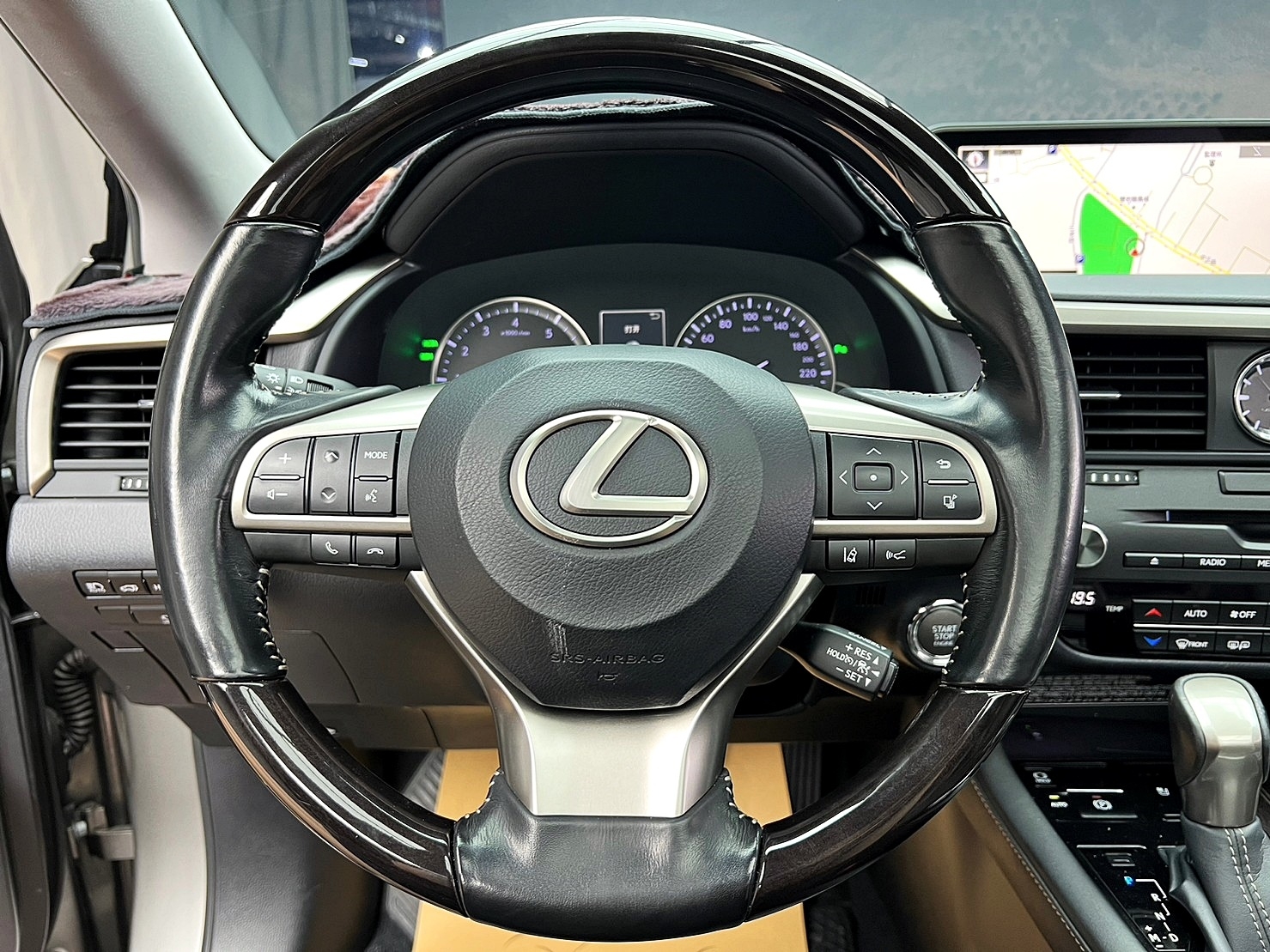 2017式 Lexus RX200t 2.0旗艦版 極光鈦  第11張相片