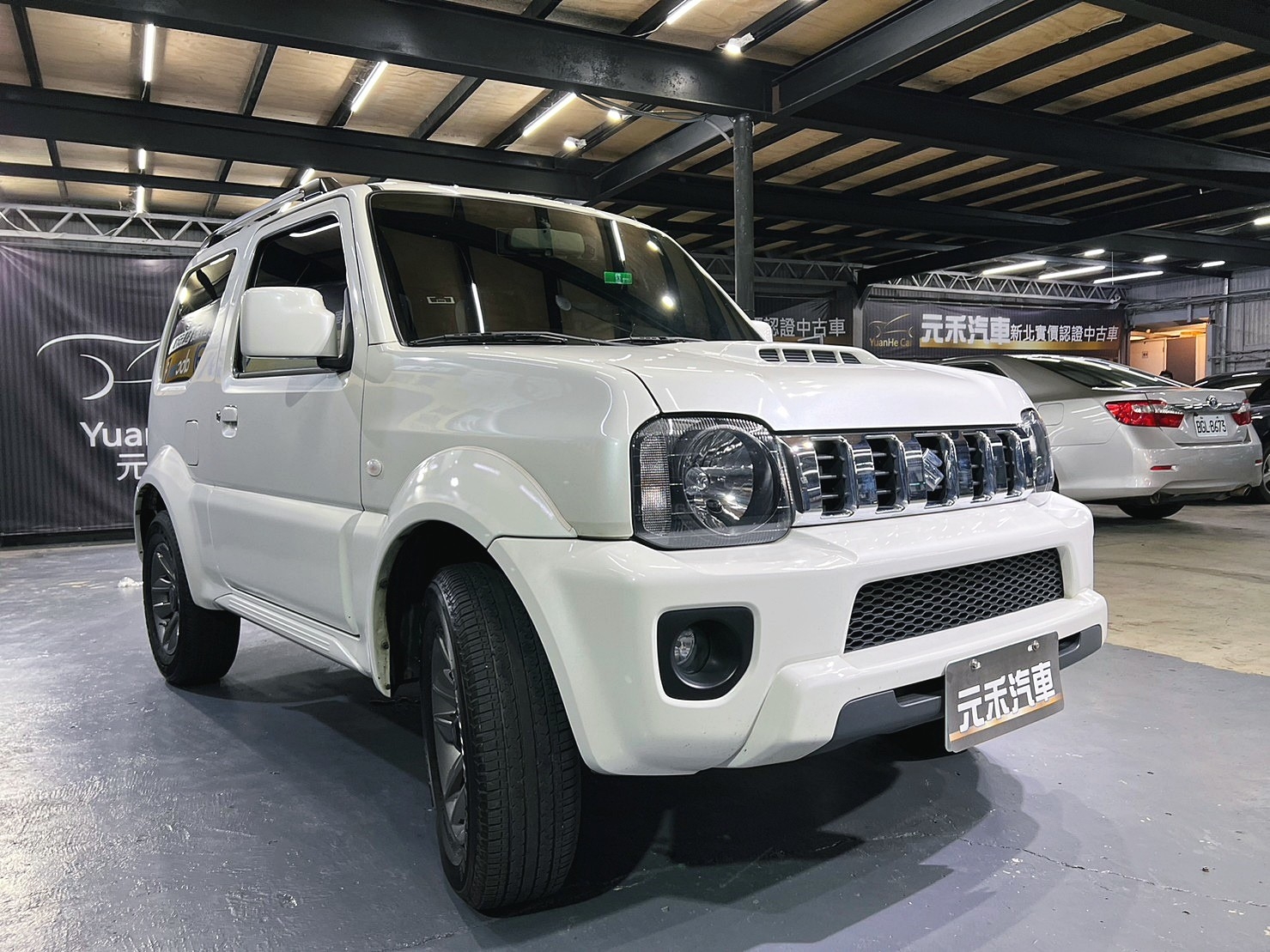 2017 SUZUKI Jimny 1.3 汽油 星耀白  第5張相片