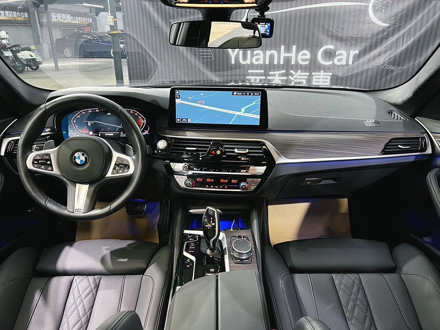 2021 G30型 BMW 520i M Sport 2.0油電  第6張相片