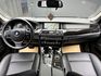 2015 F10型 BMW 520i 2.0汽油 摩天灰  第2張縮圖
