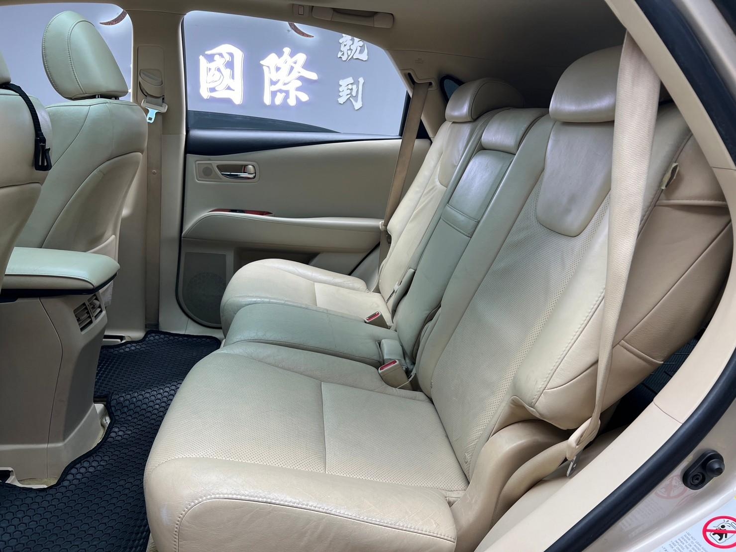 2011 凌志 RX450h 3.5頂級版 大電池已更換  第7張相片