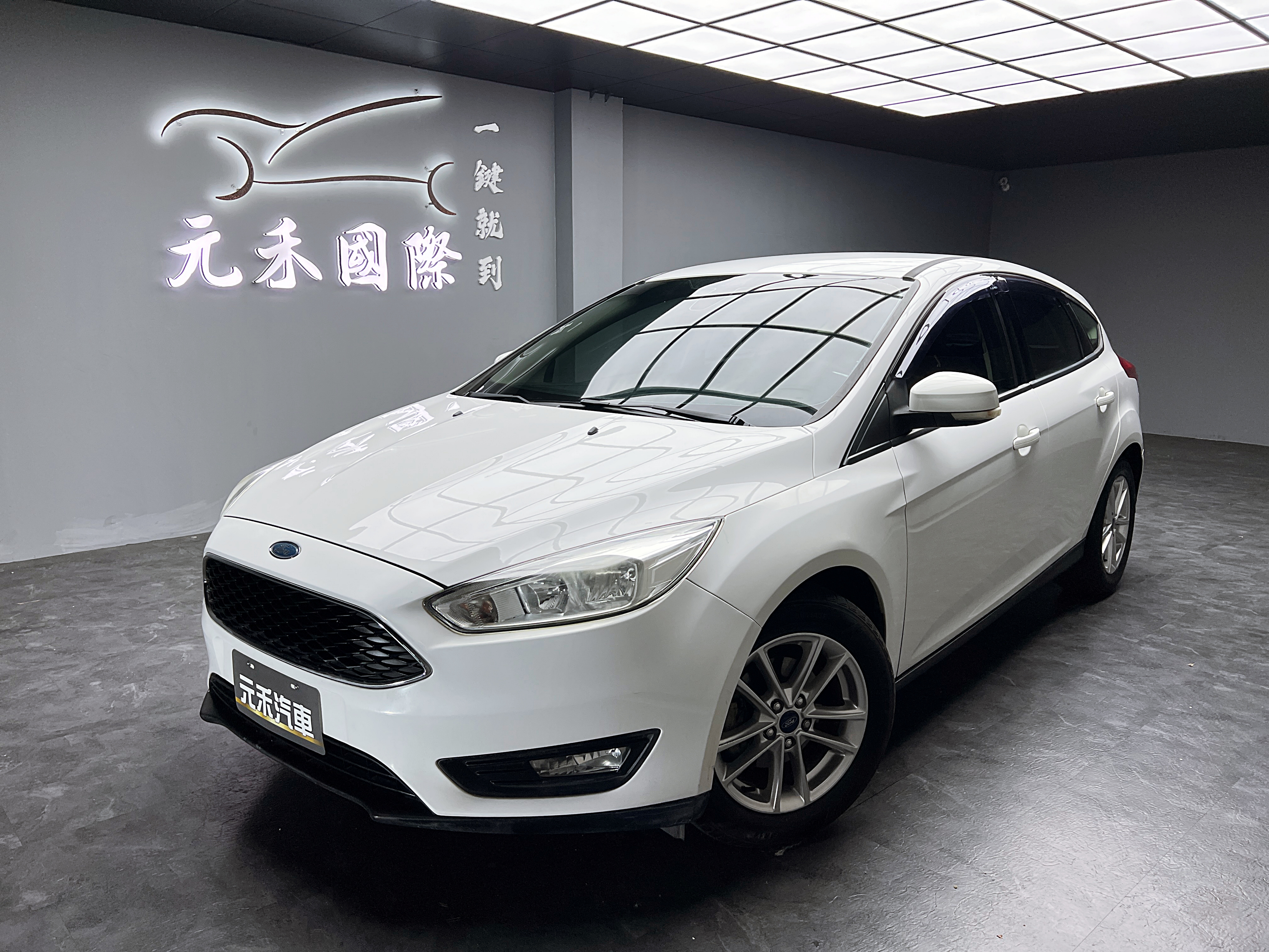 2016 Ford Focus 5D 1.6時尚經典型  第1張相片