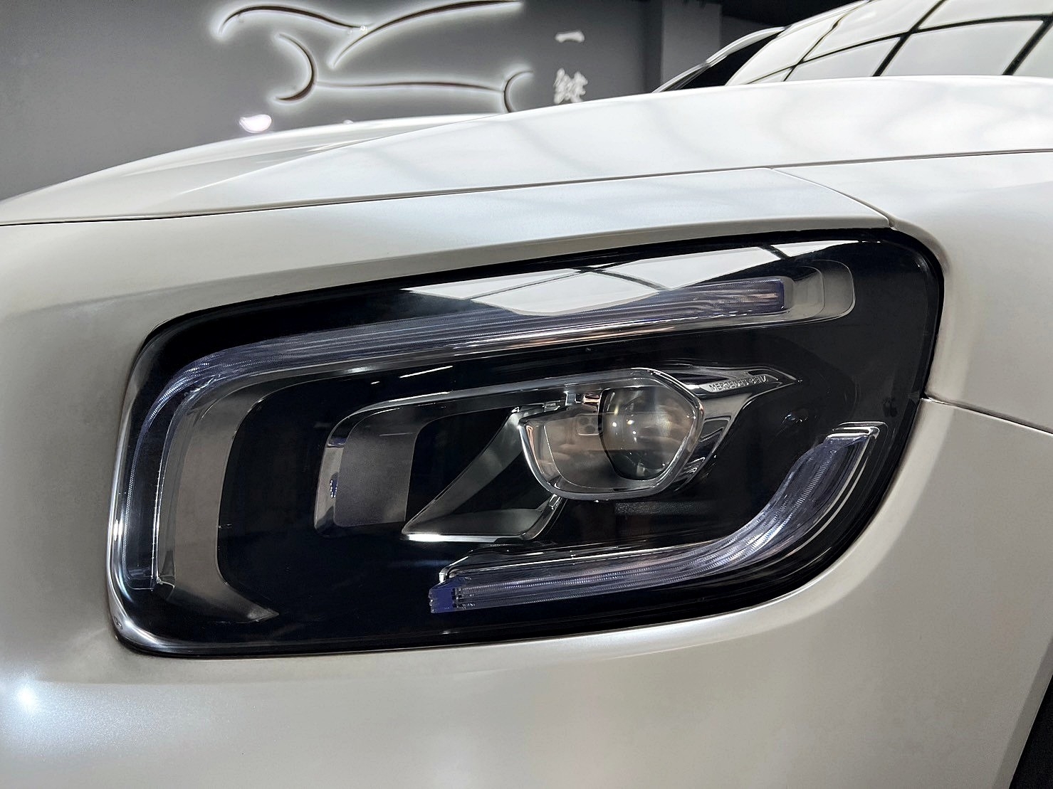 💥 2020 X247 賓士 GLB250 2.0  五人座 四驅汽油 消光白貼膜💥  第10張相片