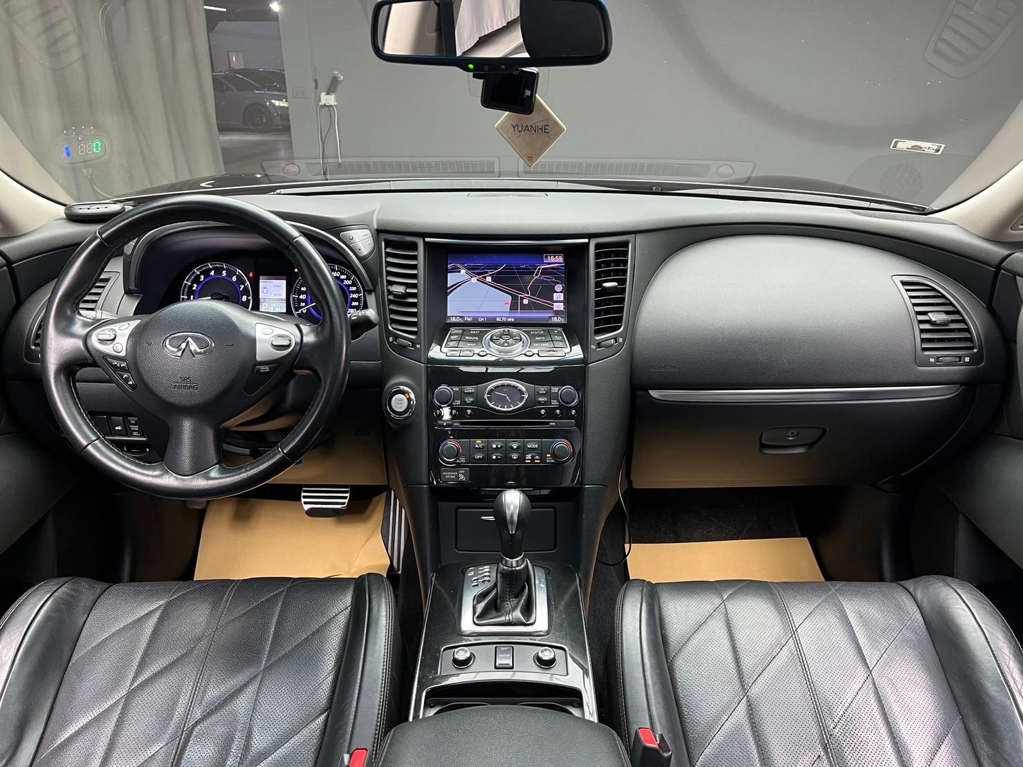 💥2012 Infiniti 二代 FX35 3.5 汽油 鏡面黑💥  第3張相片