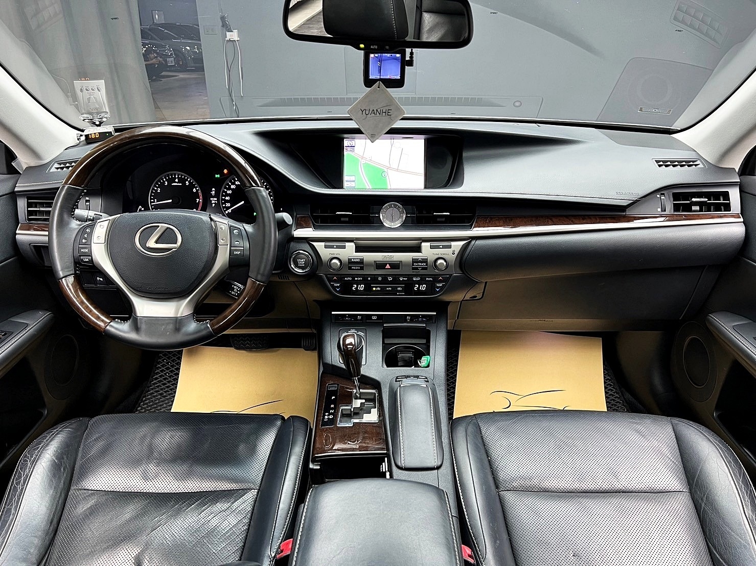 💥2013式 Lexus ES350 3.5旗艦版💥  第2張相片