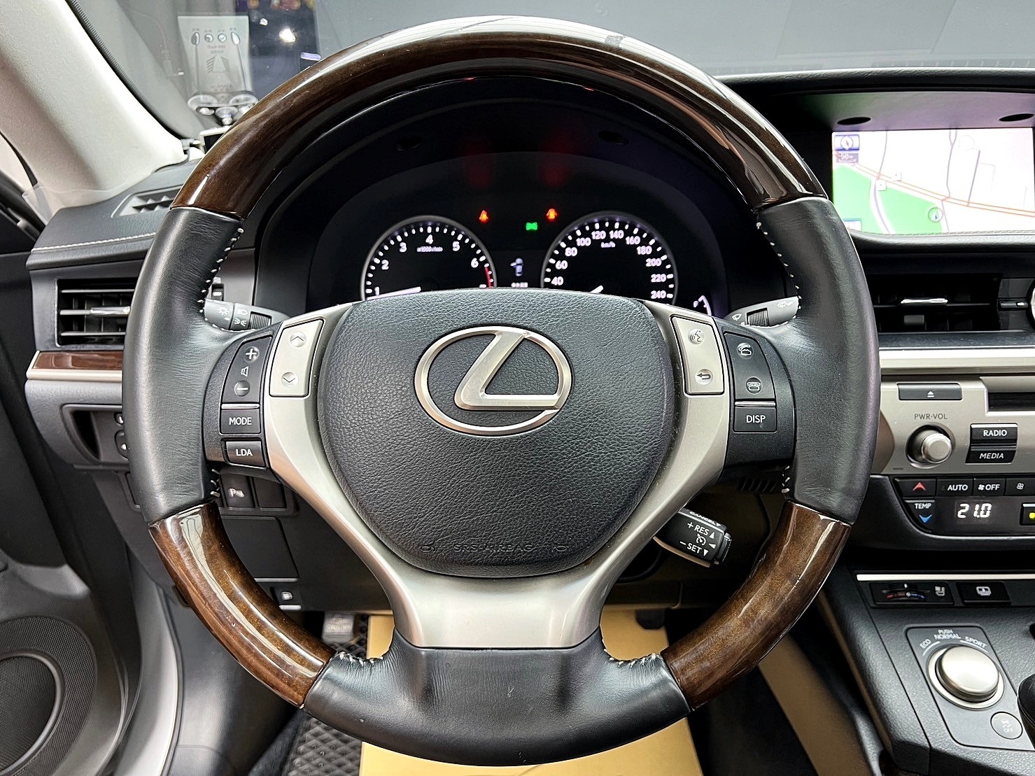 💥2013式 Lexus ES350 3.5旗艦版💥  第5張相片