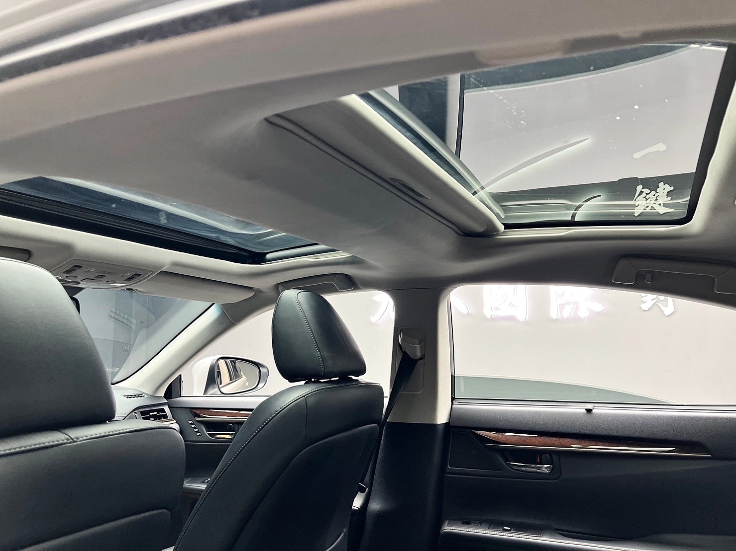 💥2013式 Lexus ES350 3.5旗艦版💥  第8張相片