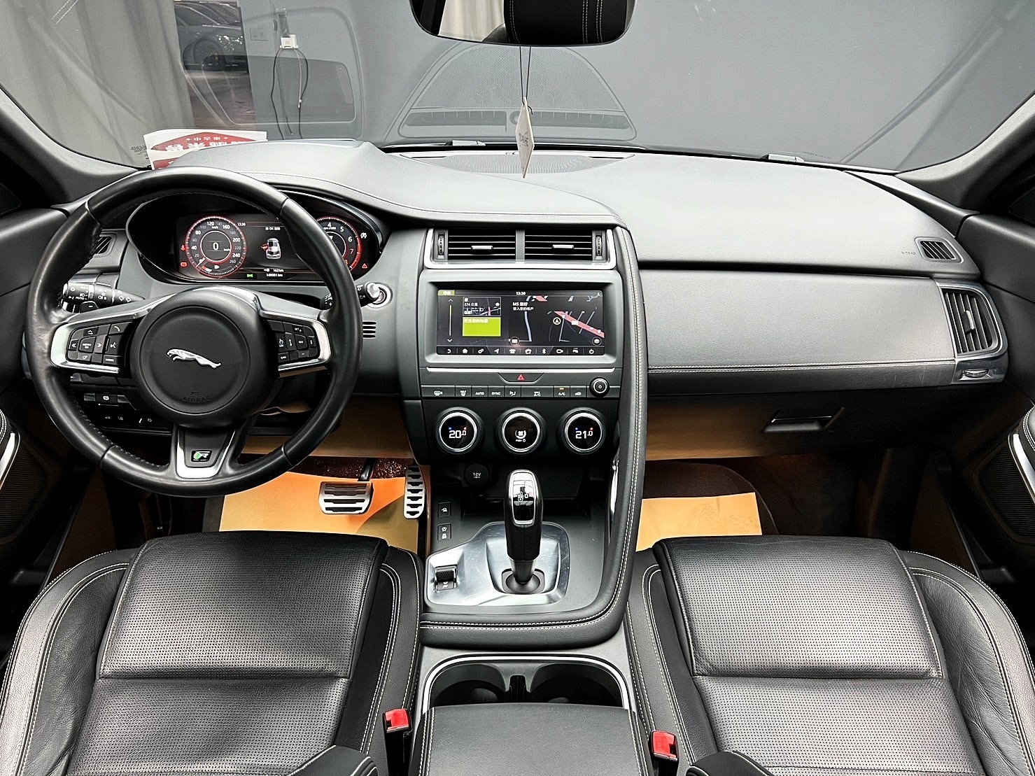 ✨ 2019式 Jaguar E-Pace P250   R-Dynamic S 2.0 汽油 珍珠黑✨  第2張相片