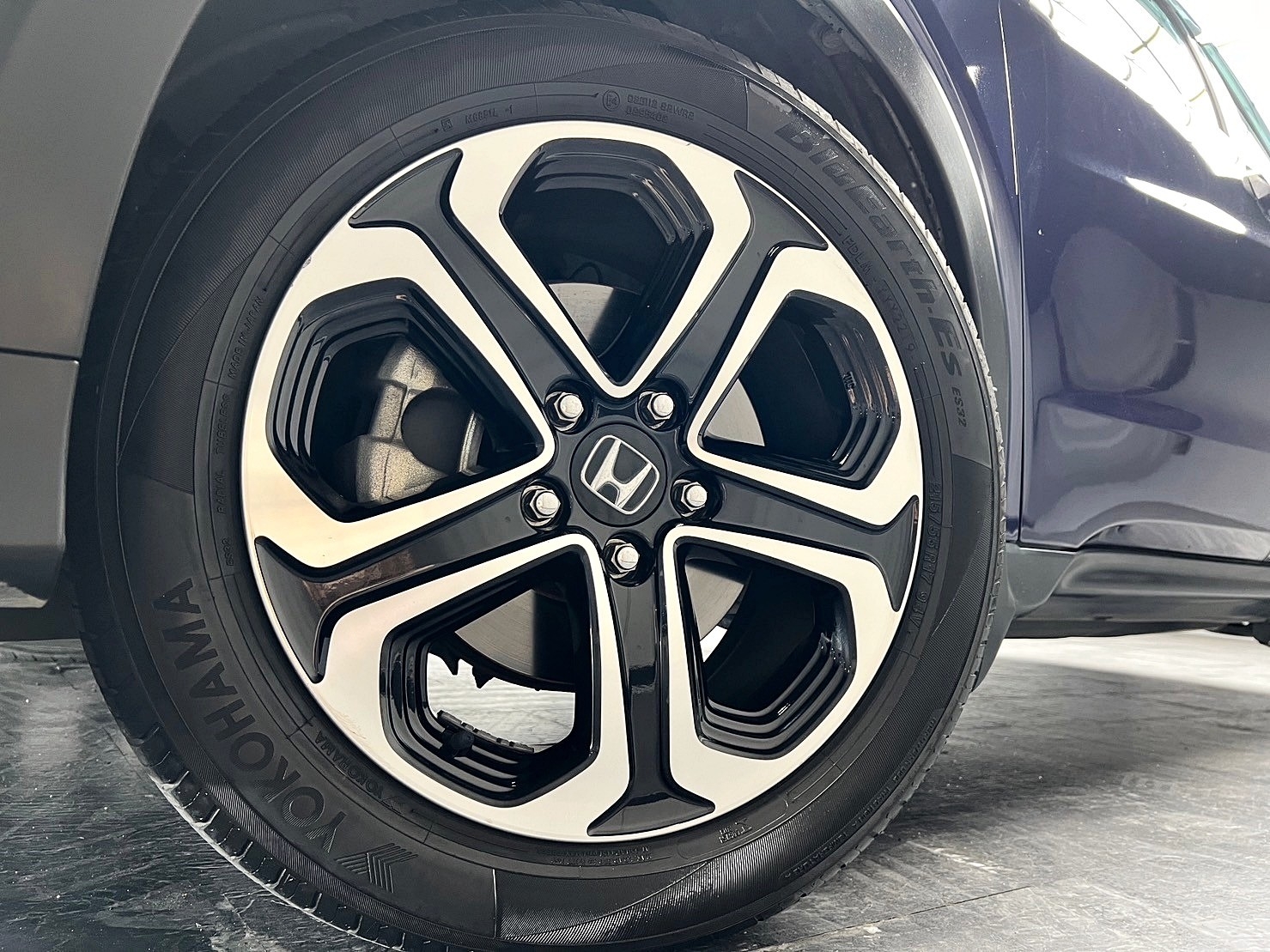 ✨2017 Honda HR-V 1.8 S版 汽油 閃蝶藍✨  第9張相片