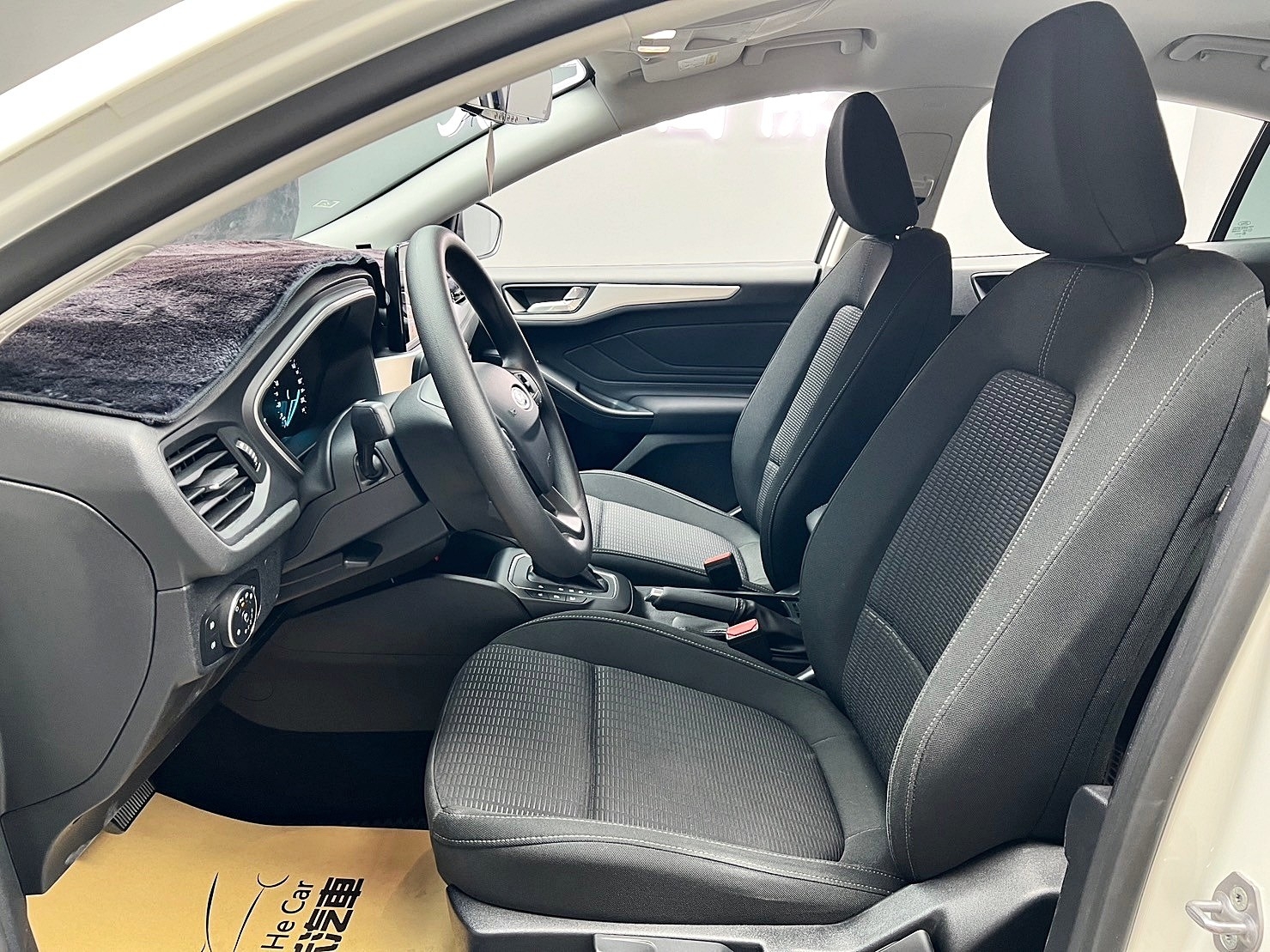 ✨2019 Ford Focus 五門 1.5汽油 時尚型✨  第4張相片