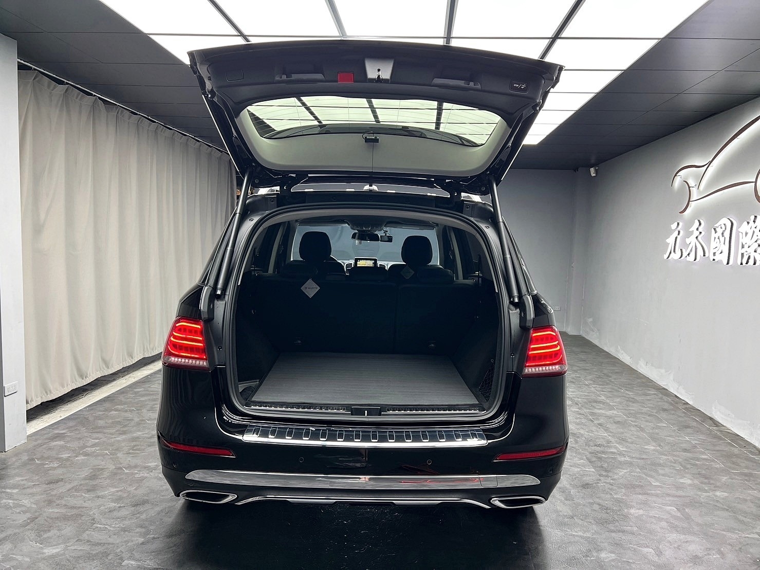 ✨2018 W166 賓士 GLE250d 四驅 2.1柴油✨  第9張相片