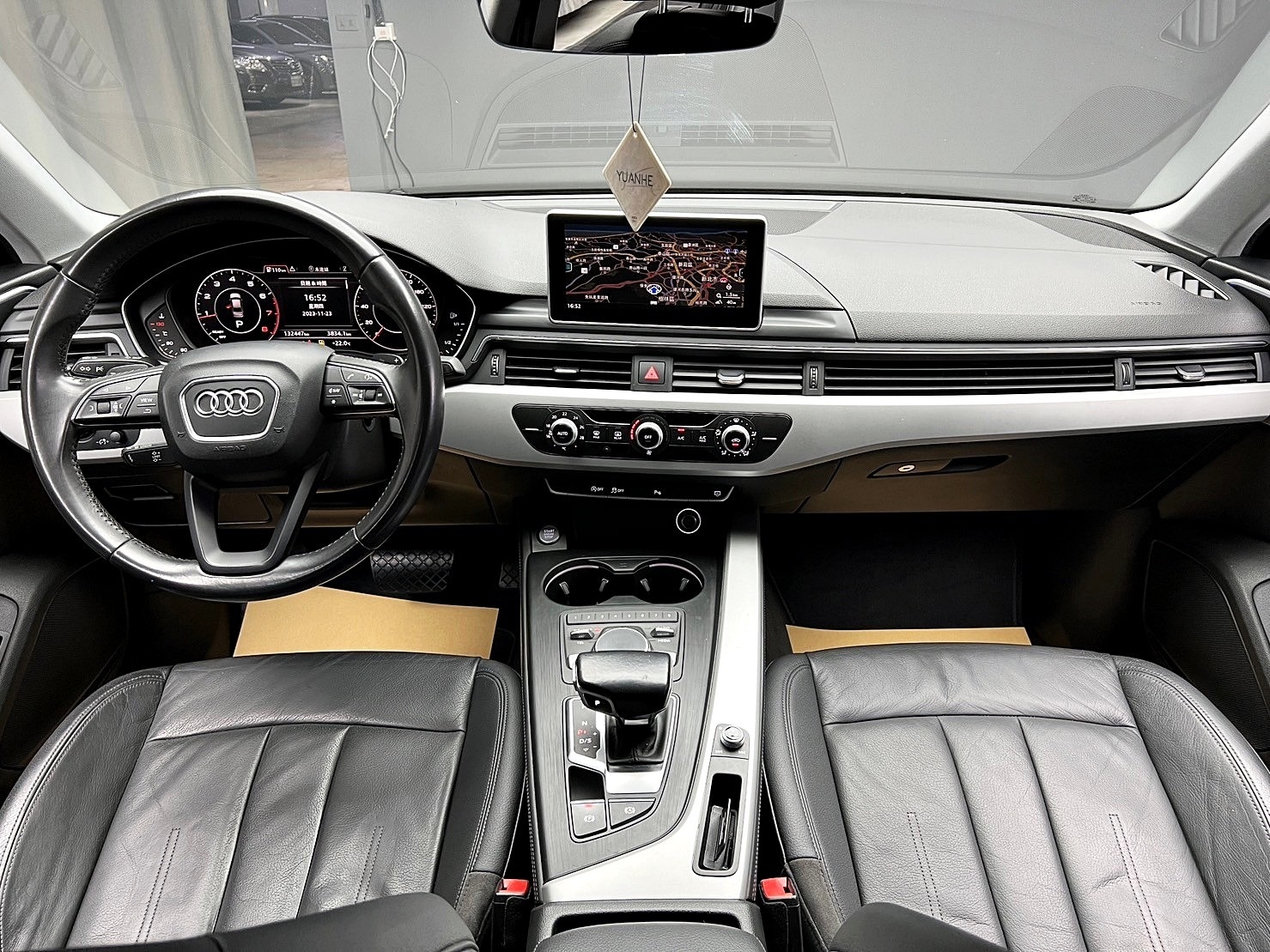 ✨2016 B9 Audi A4 Sedan 30TFSI 1.4汽油✨  第2張相片