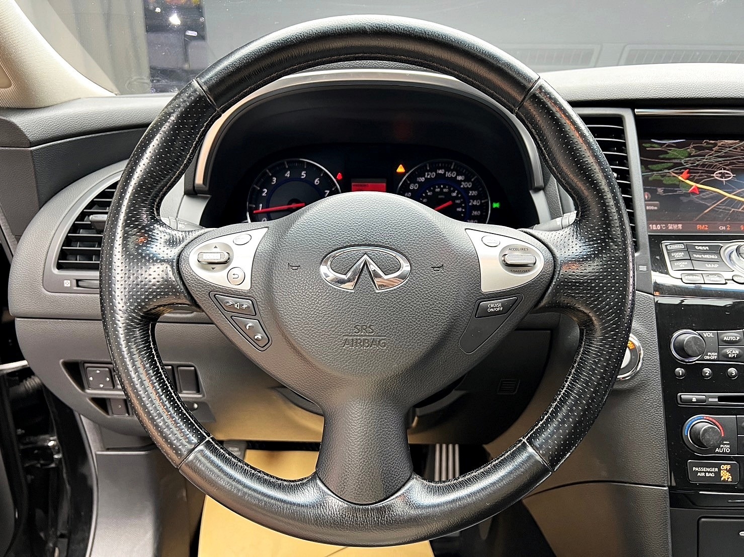 ✨2011式 Infiniti FX35 3.5 Premium✨  第8張相片