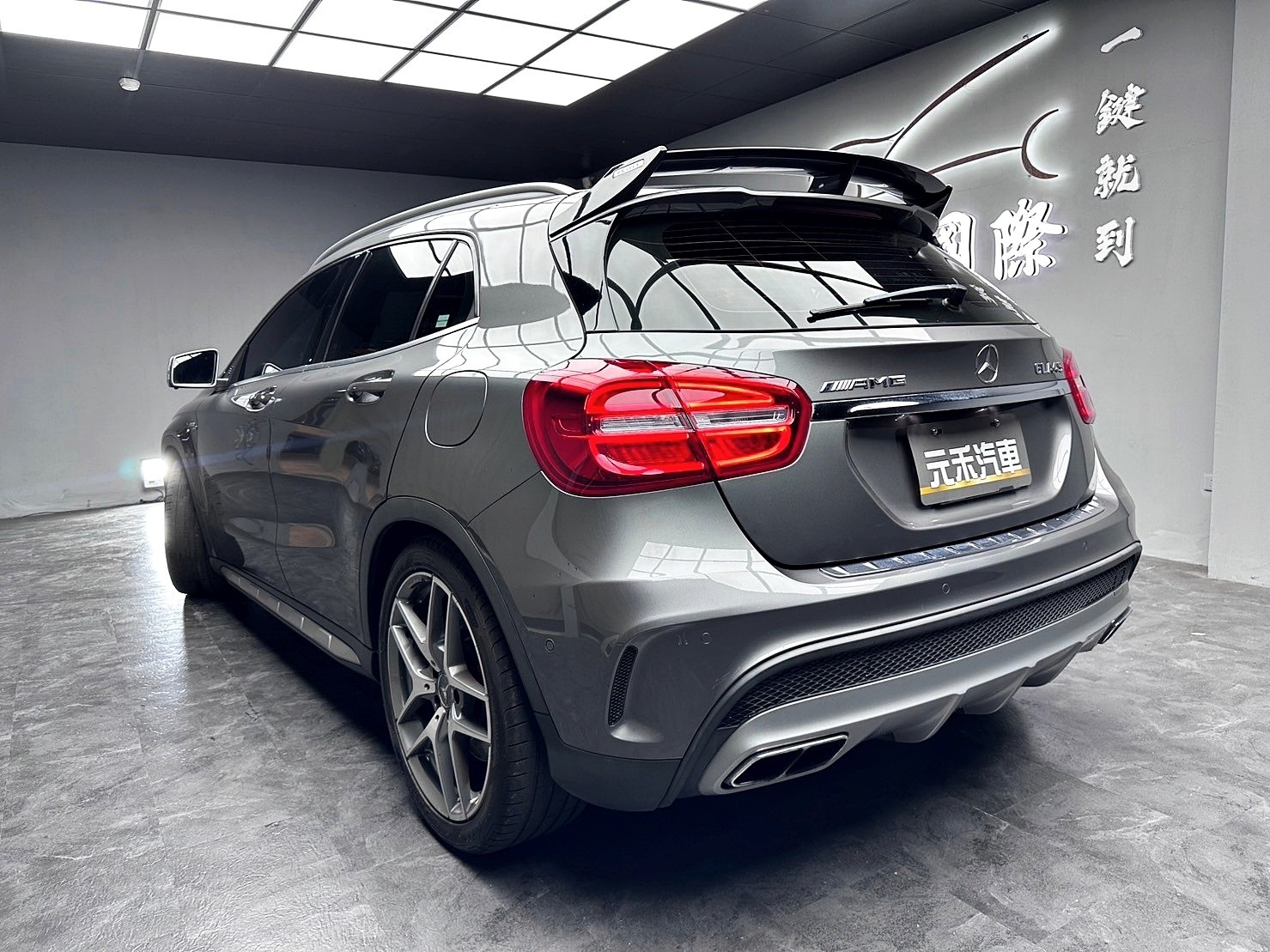 ✨2016 X156 賓士 GLA45 AMG 四驅 2.0汽油✨  第2張相片