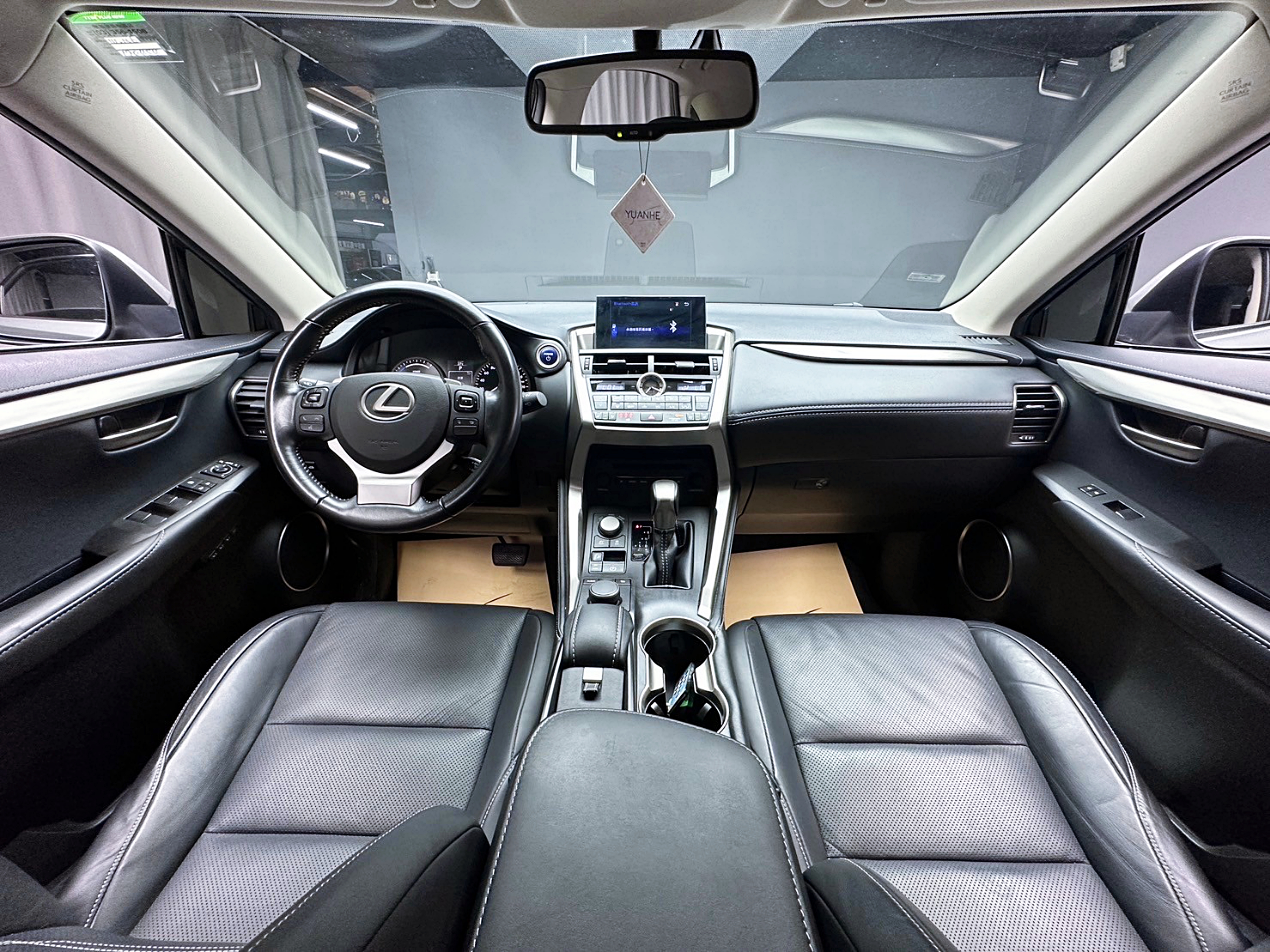 ✨2015 Lexus NX300h 2.5油電 豪華版✨  第3張相片