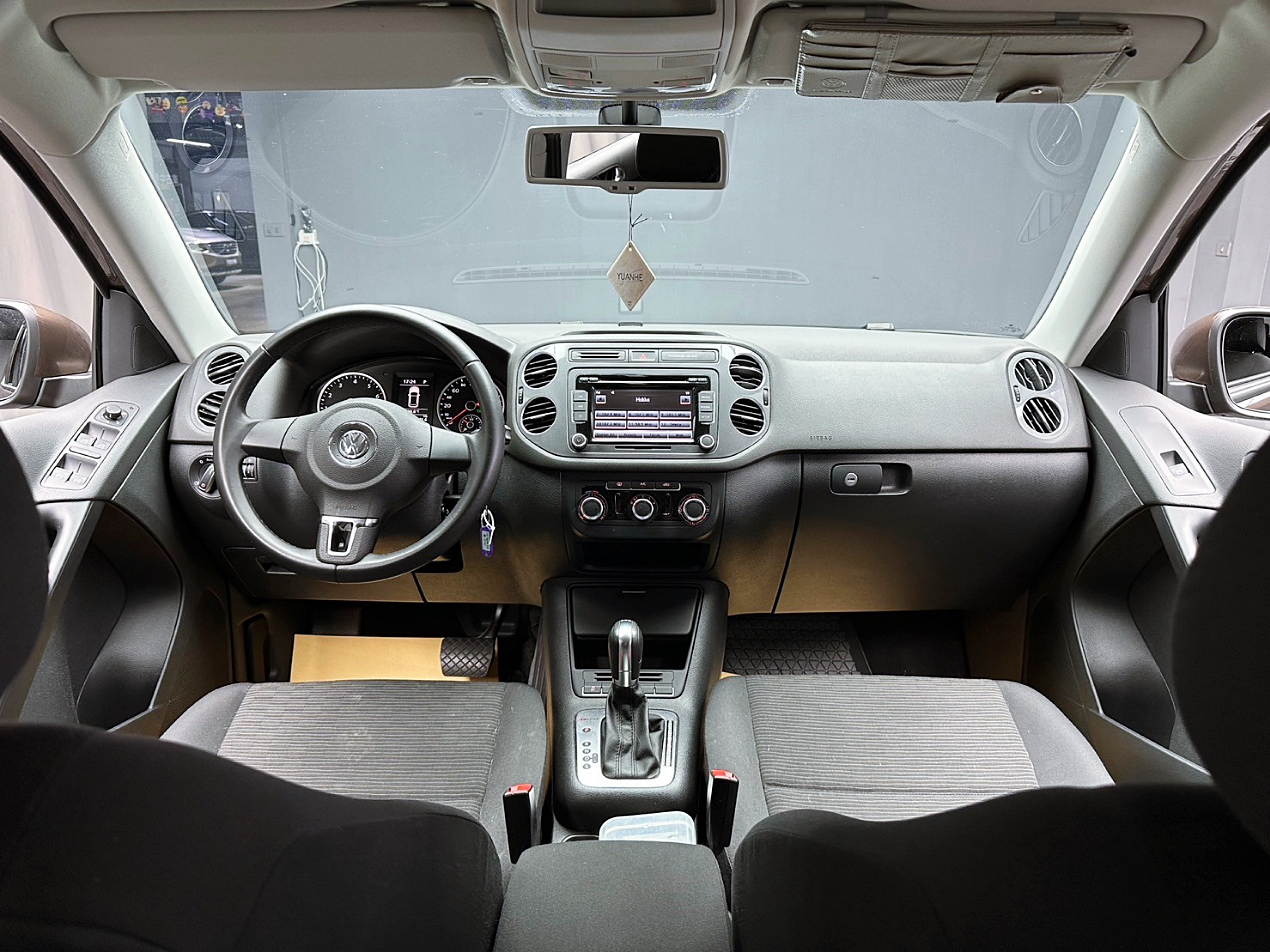✨2013 福斯 Tiguan GP 2.0TSI 棕✨  第4張相片