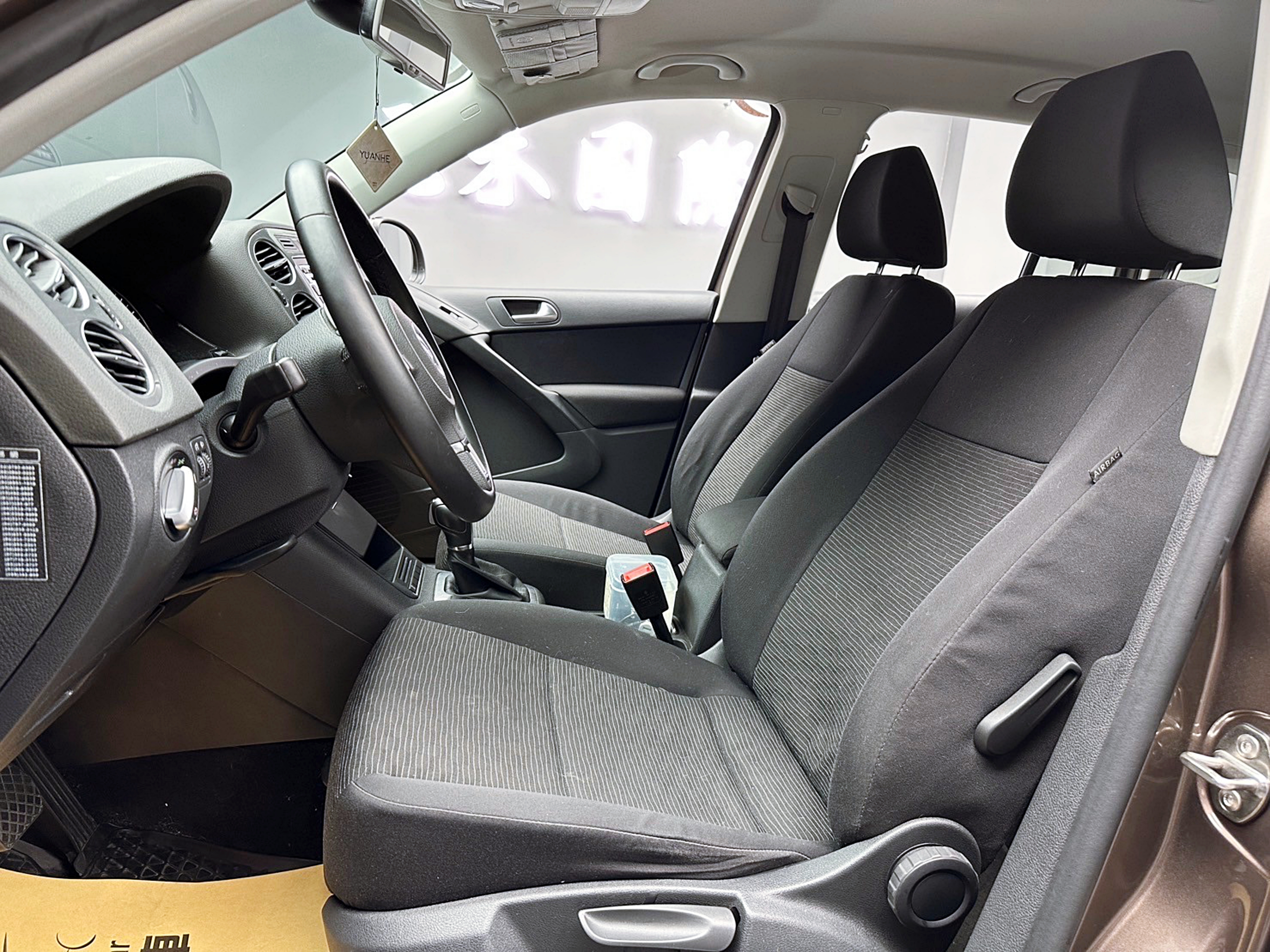 ✨2013 福斯 Tiguan GP 2.0TSI 棕✨  第7張相片