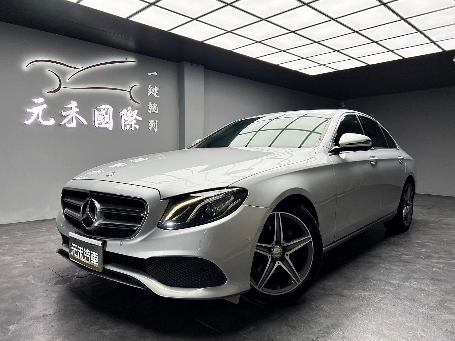 ✨2016 W213 賓士 E220d Avantgarde 2.1d✨  第1張相片