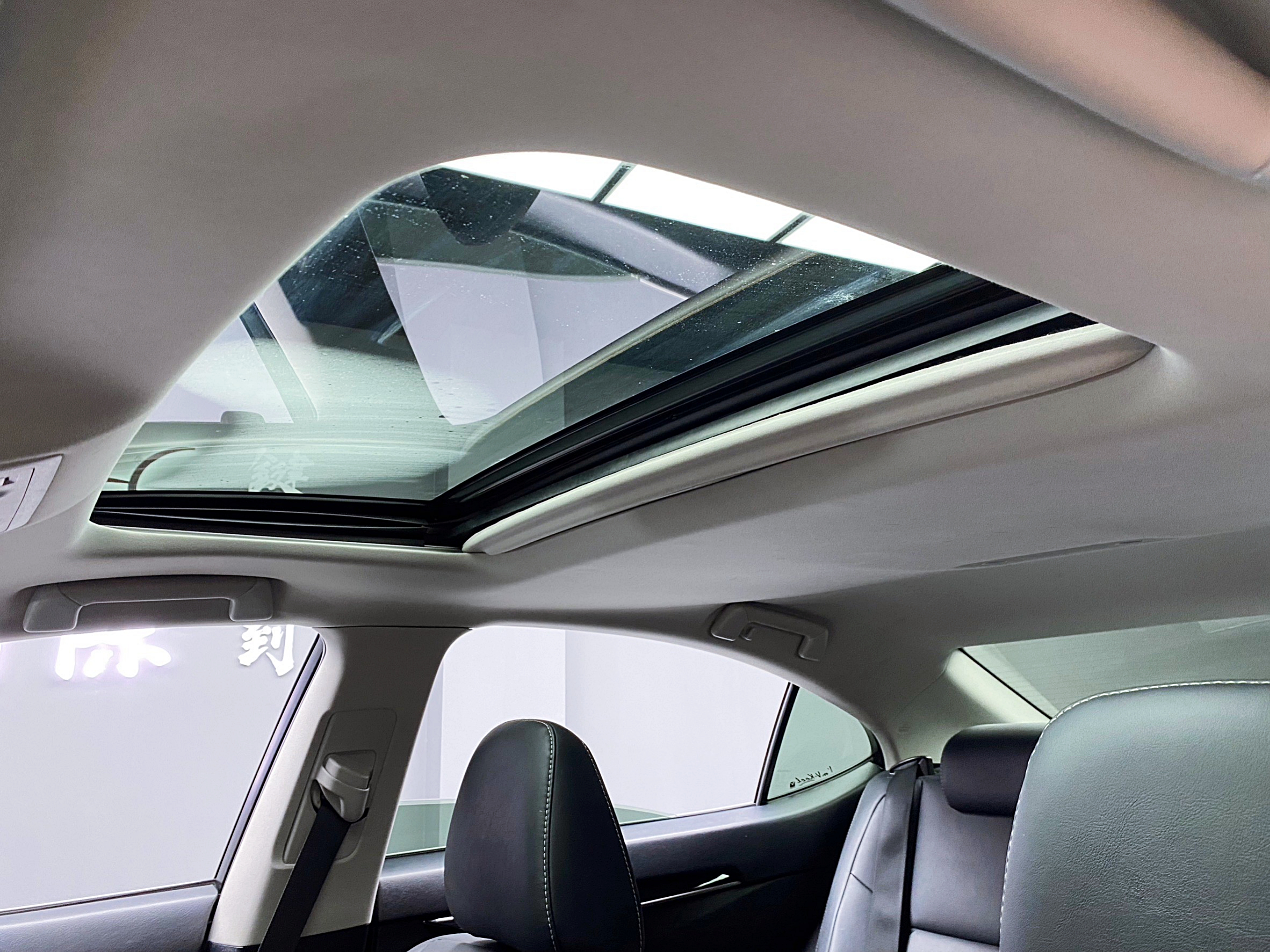 ✨2014 Lexus ES300h 2.5油電 豪華版✨  第7張相片