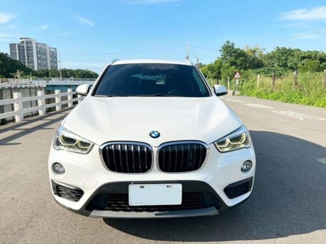 BMW寶馬 X1  第3張相片