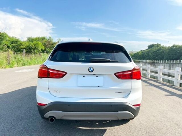 BMW寶馬 X1  第4張相片