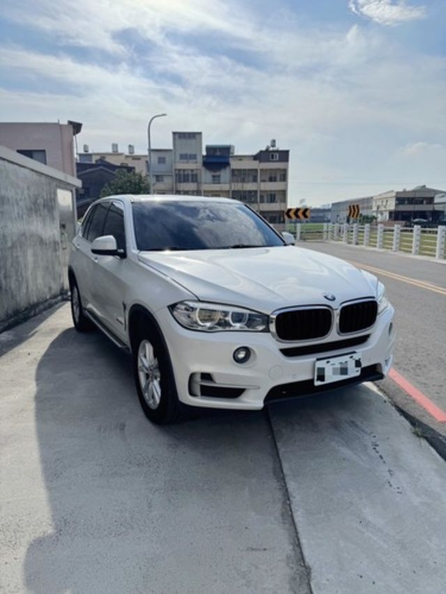 BMW寶馬 X5 XDRIVE25D  第5張相片