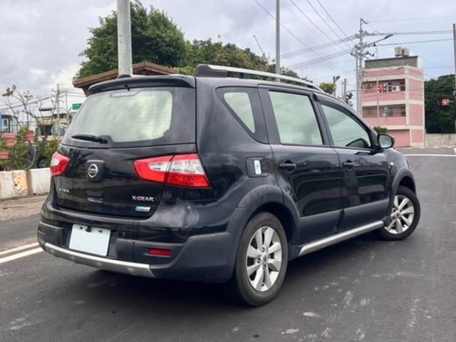 NISSAN日產 LIVINA  第2張相片