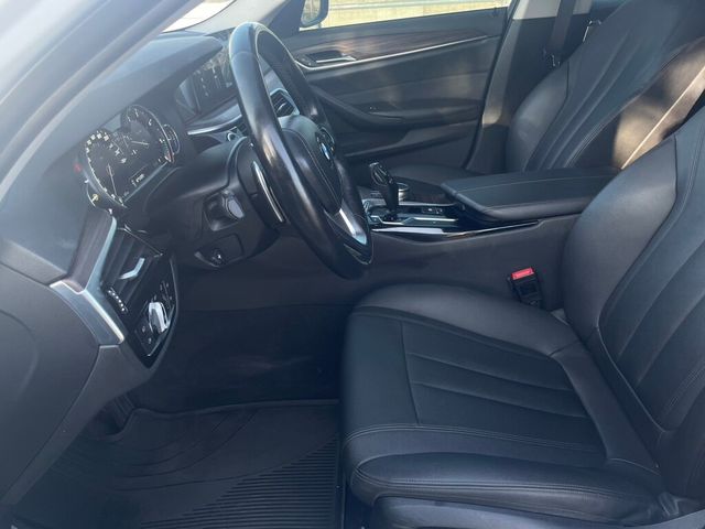 BMW寶馬 520D  第9張相片