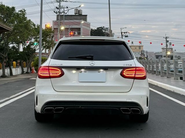 M-BENZ賓士 C63 AMG  第4張相片