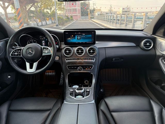 M-BENZ賓士 C300  第5張相片