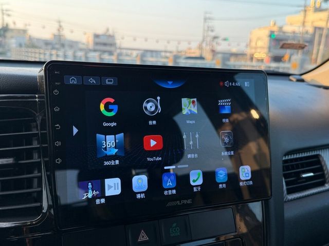 MITSUBISHI三菱 OUTLANDER  第9張相片