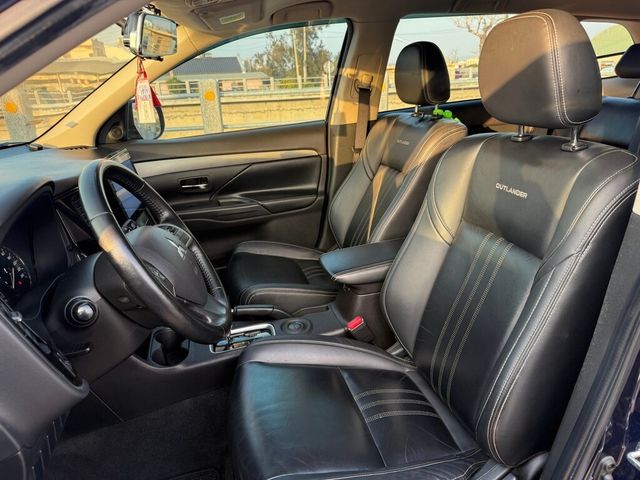 MITSUBISHI三菱 OUTLANDER  第12張相片