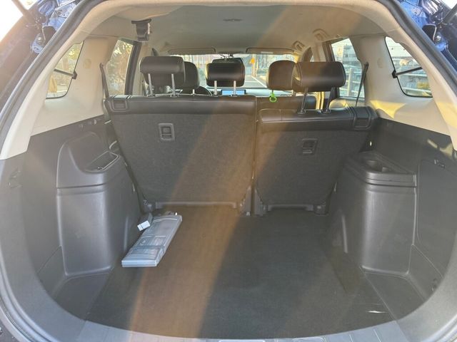 MITSUBISHI三菱 OUTLANDER  第14張相片