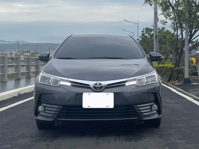 TOYOTA豐田 ALTIS  第3張相片