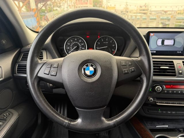 BMW寶馬 X5  第9張相片