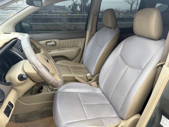 NISSAN日產 LIVINA  第11張相片