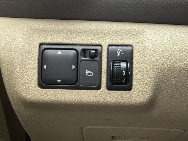 NISSAN日產 LIVINA  第21張相片