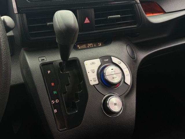 TOYOTA豐田 SIENTA  第13張相片