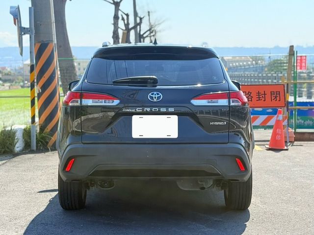 TOYOTA豐田 COROLLA CROSS HYBRID  第4張相片