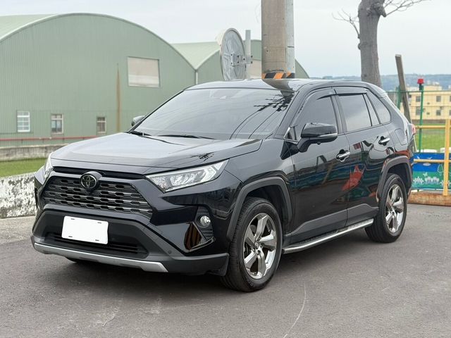 TOYOTA豐田 RAV4  第1張相片