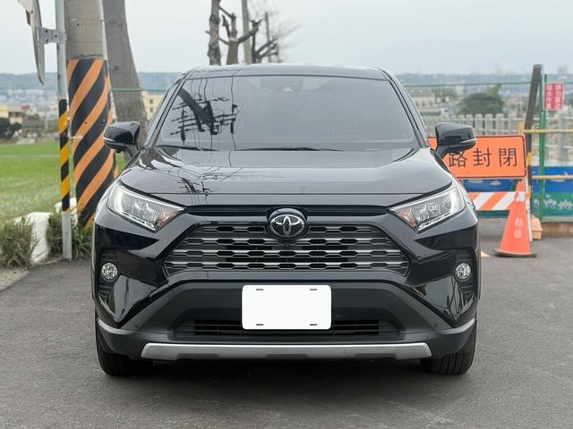TOYOTA豐田 RAV4  第3張相片