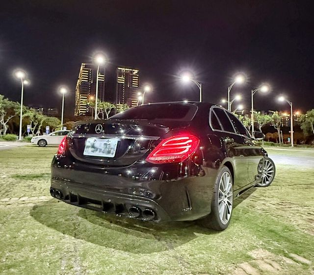 M-BENZ賓士 C300  第2張相片