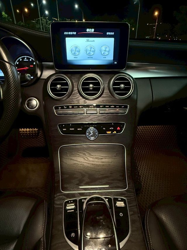 M-BENZ賓士 C300  第6張相片