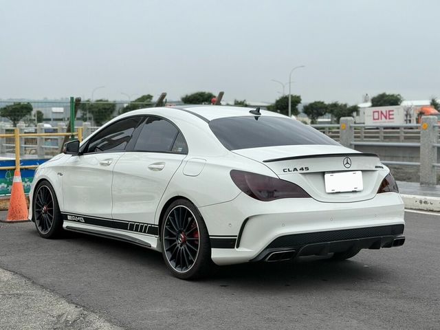 M-BENZ賓士 CLA45 AMG  第2張相片