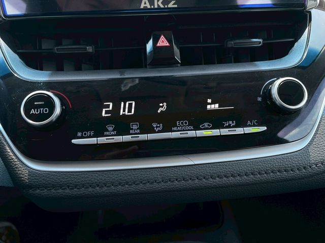TOYOTA豐田 COROLLA ALTIS HYBRID  第14張相片