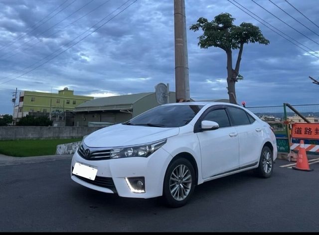 TOYOTA豐田 ALTIS  第1張相片