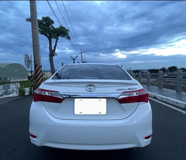 TOYOTA豐田 ALTIS  第4張相片