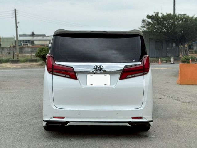 TOYOTA豐田 ALPHARD  第4張相片