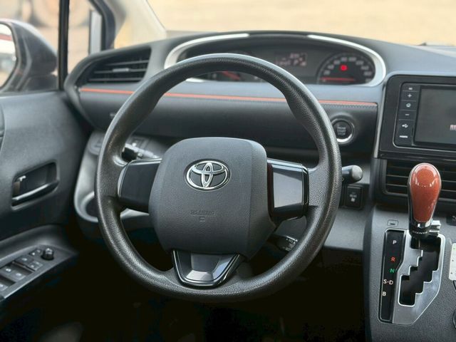 TOYOTA豐田 SIENTA  第7張相片