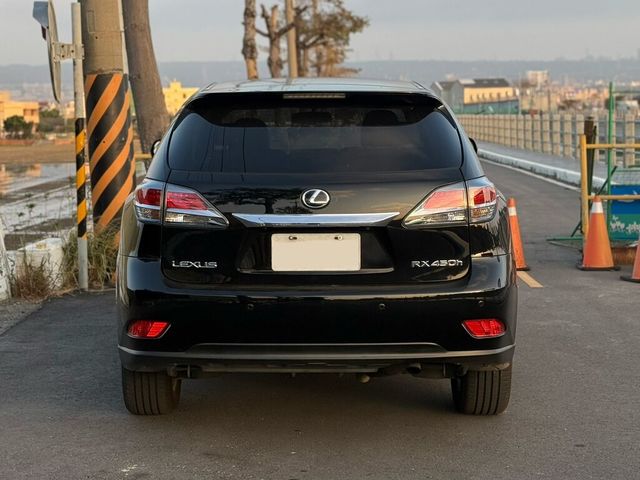 LEXUS凌志 RX450H  第4張相片